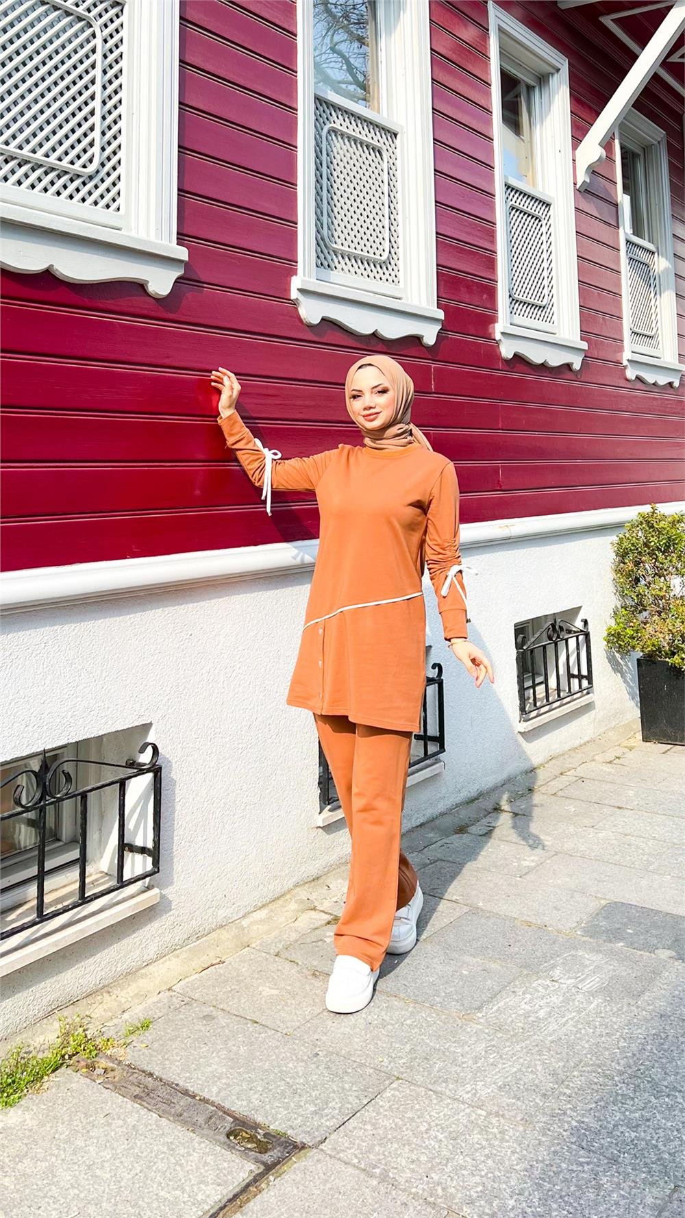 Koldan Bağcıklı Şeritli Çıtçıtlı İkili Tesettür Eşofman Takımı - 71180.024 - Hardal