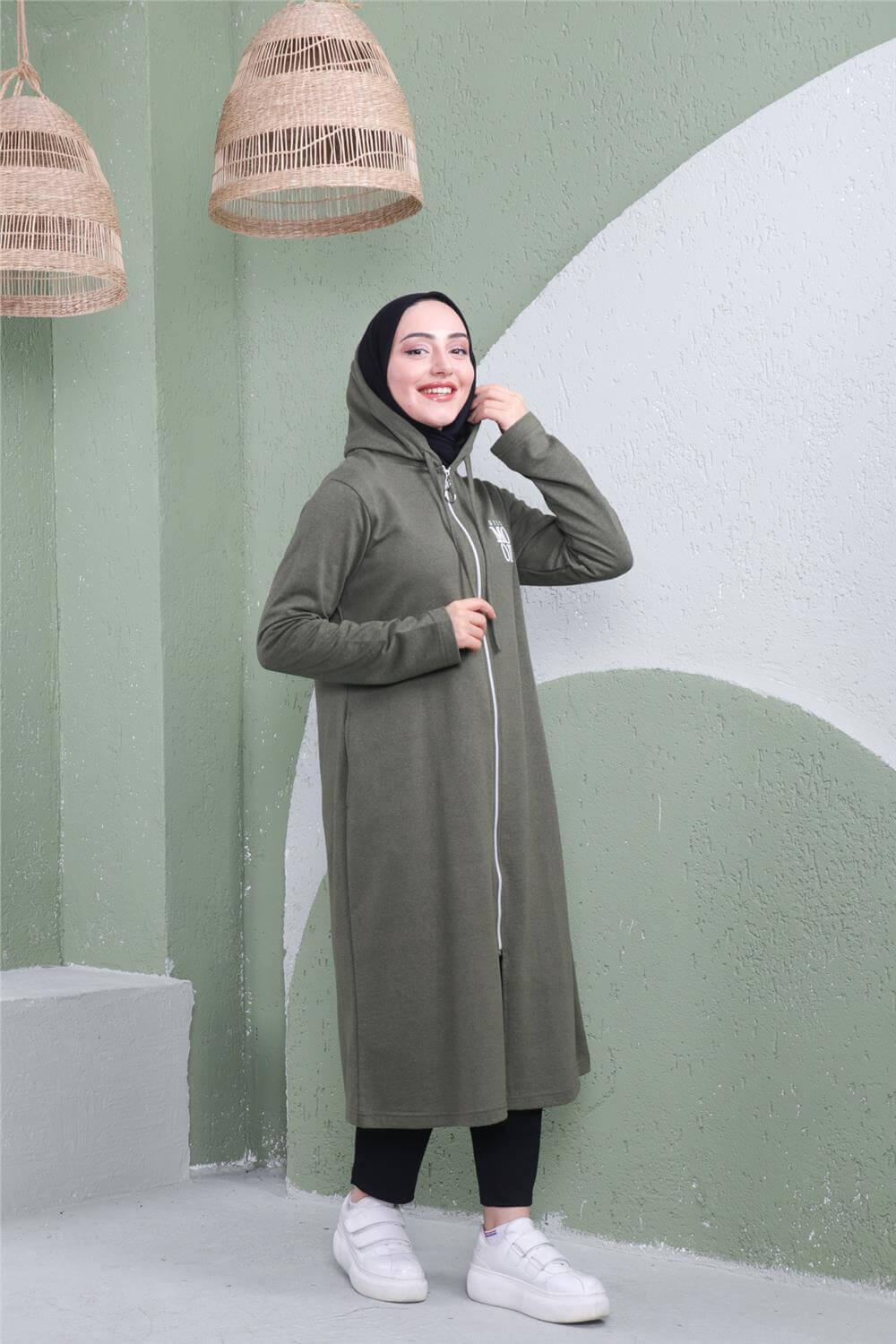 Yazı Baskılı Fermuarlı Kapşonlu Uzun Sweat - 03081 - Haki