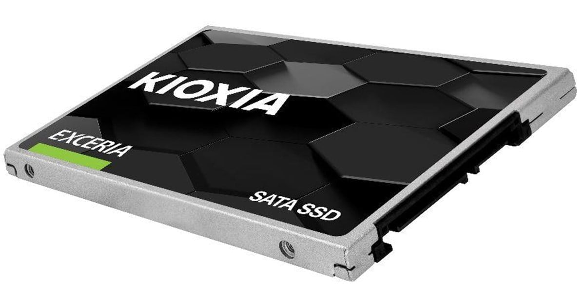 240 GB KIOXIA EXCERIA 3D LTC10Z240GG8 SATA 555/540