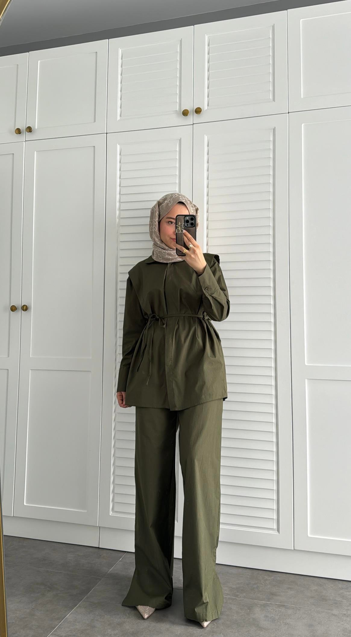 Basic Yırtmaçlı Takım Haki