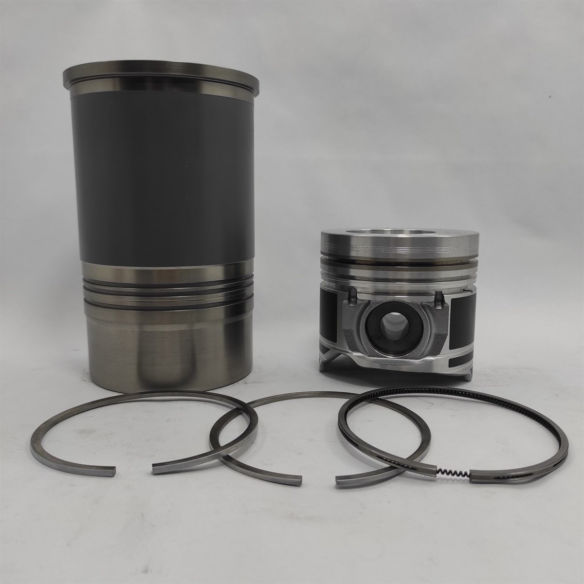 TROUSSE DE RÉPARATION (PISTON + JEU DE SEGMENTS + DOUBLURE DE CYLINDRE): SAME / LAMBORGHINI / 1000.3 W / 1000.4 W / 1000.6 W