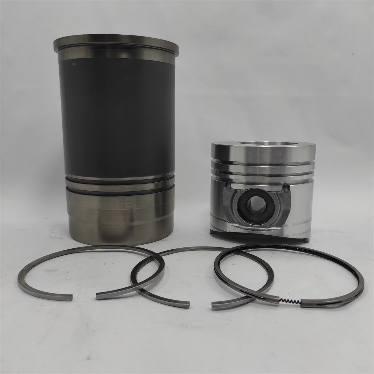 KİT (PİSTON + SEGMAN SETİ + MOTOR GÖMLEĞİ - 105.00 mm) : SAME / LAMBORGHINI / 1000.3 W / 1000.4 W / 1000.6 W