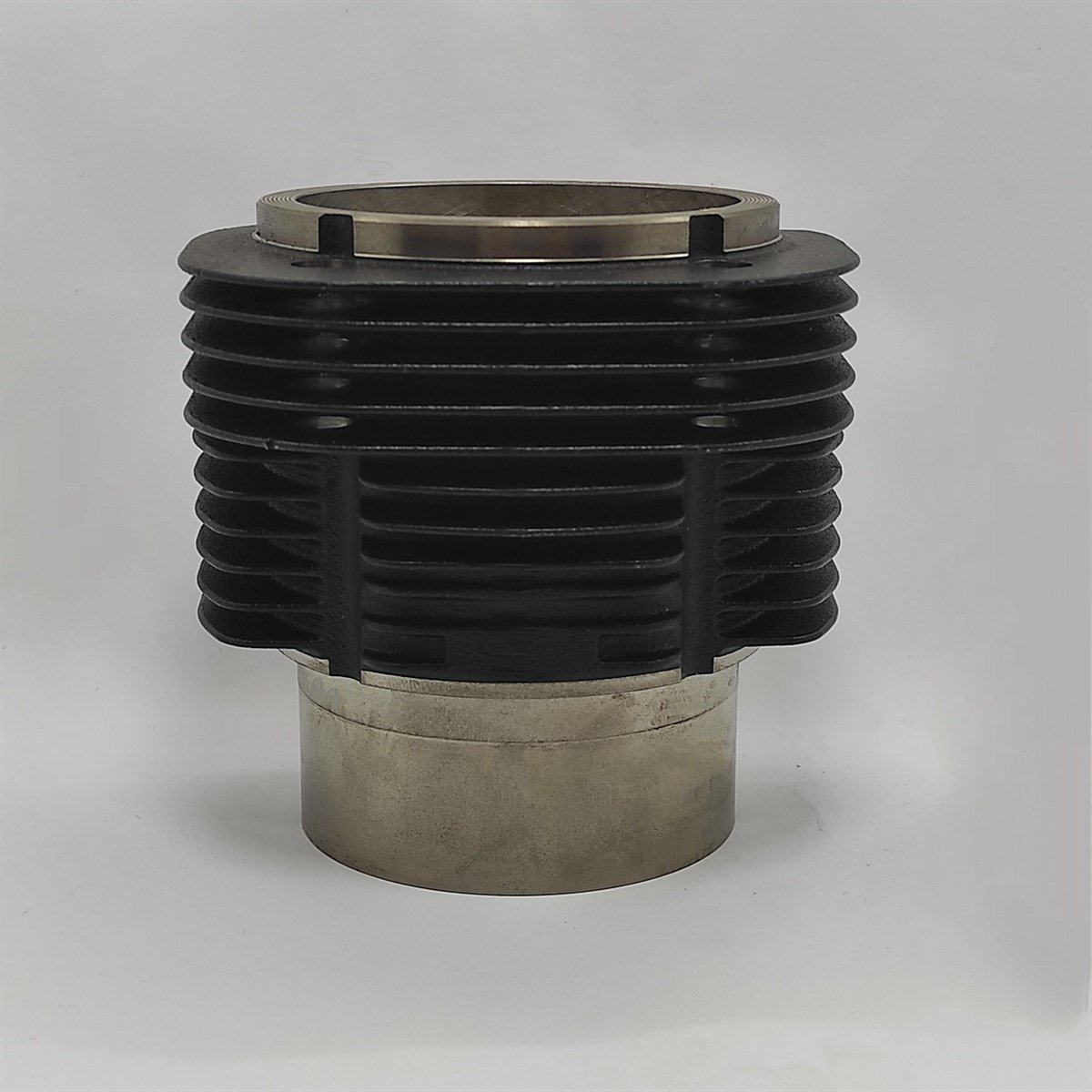 MOTOR GÖMLEĞİ: HATZ / 1D90