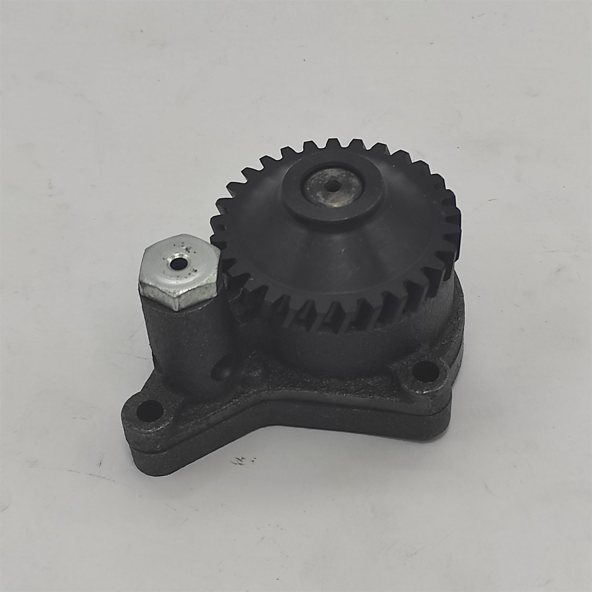 МАСЛЯНЫЙ НАСОС: YANMAR / 4TNV88