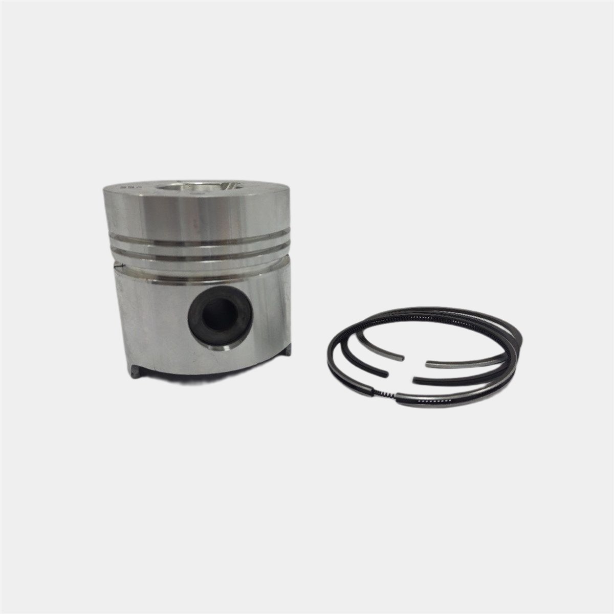 PISTON + JEU DE SEGMENTS (STD - DIAMÈTRE: 105.50 mm): KUBOTA / V4000 / RÉFÉRENCE NOMBRE: 15451-21910-S