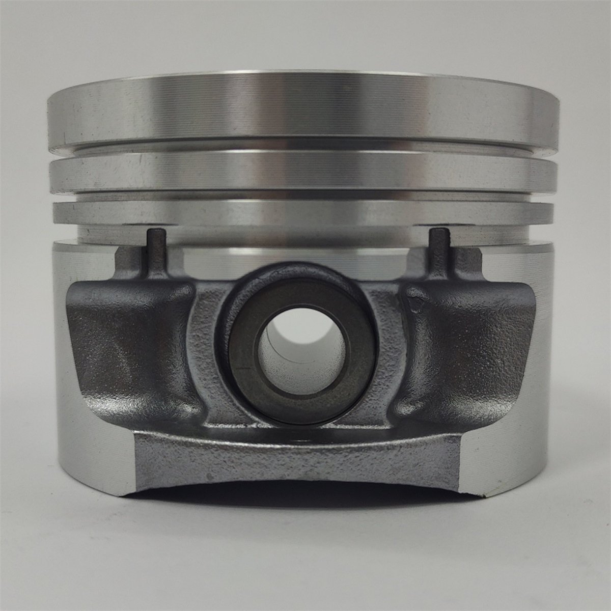 PISTON (STD) : HATZ / 1B40 / REFERENCE NUMBER: 013 748 10
