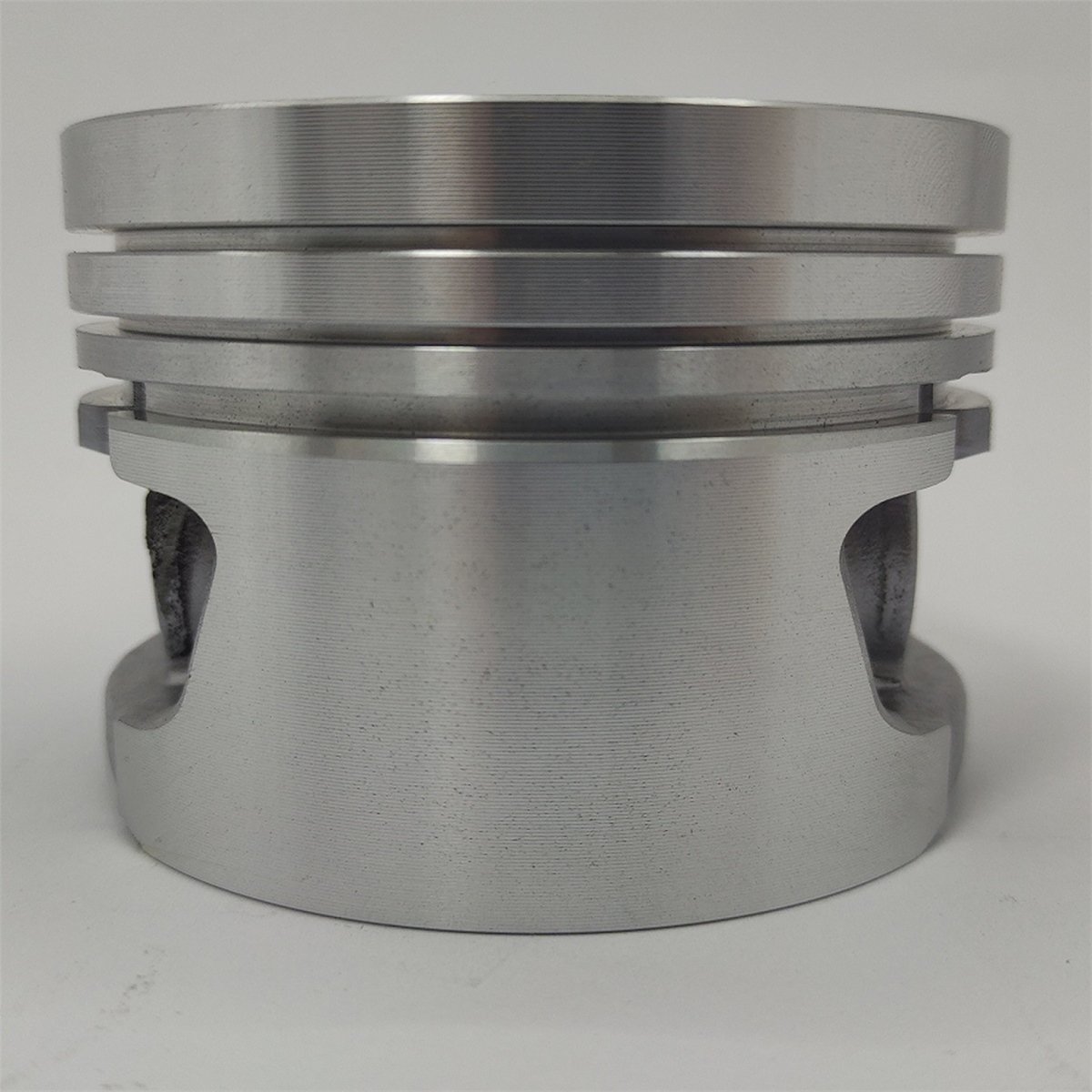 PISTON (STD) : HATZ / 1B40 / REFERENCE NUMBER: 013 748 10