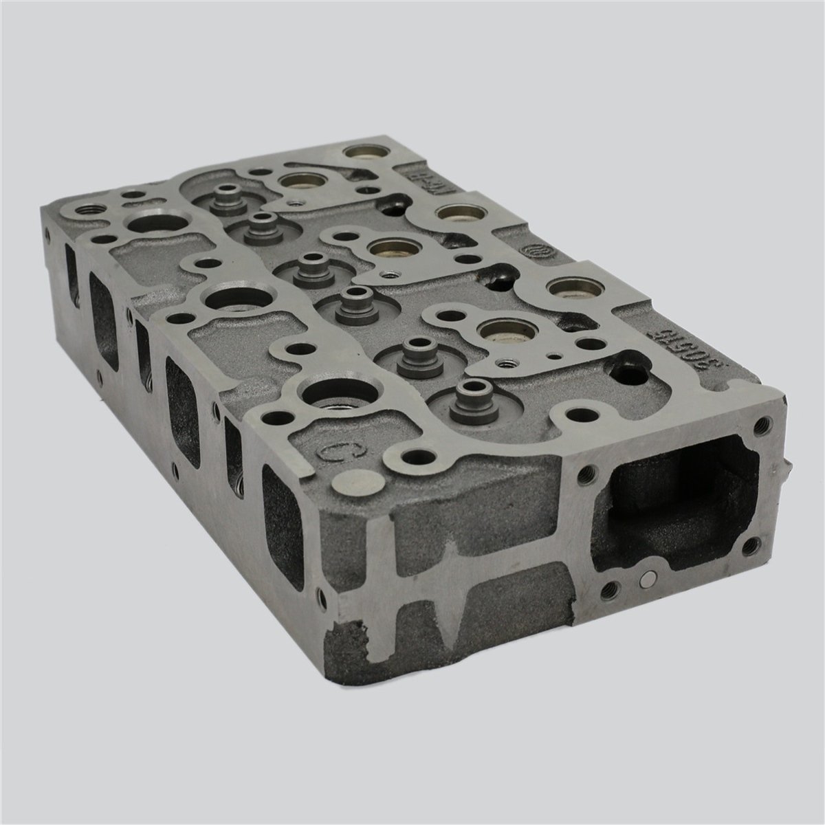 SİLİNDİR KAPAĞI: KUBOTA / D1402 / REFERANS NO: 15521-03044