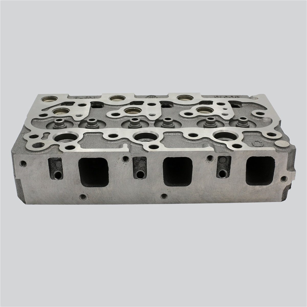 SİLİNDİR KAPAĞI: KUBOTA / D1402 / REFERANS NO: 15521-03044