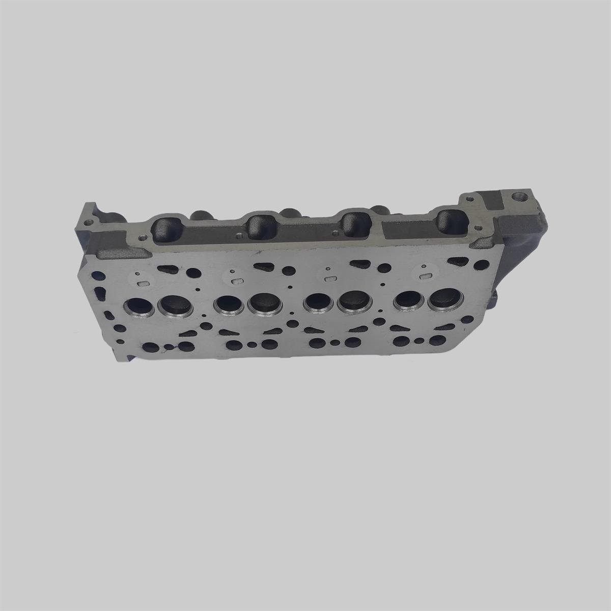 CYLINDER HEAD: MITSUBISHI / K4E