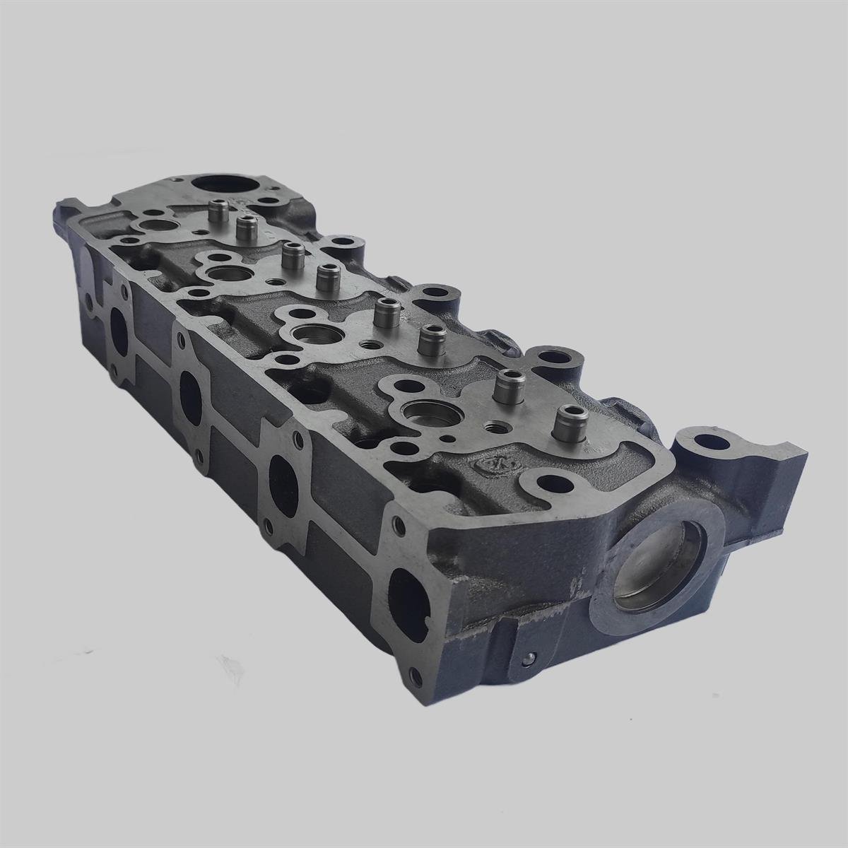 CYLINDER HEAD: MITSUBISHI / K4E