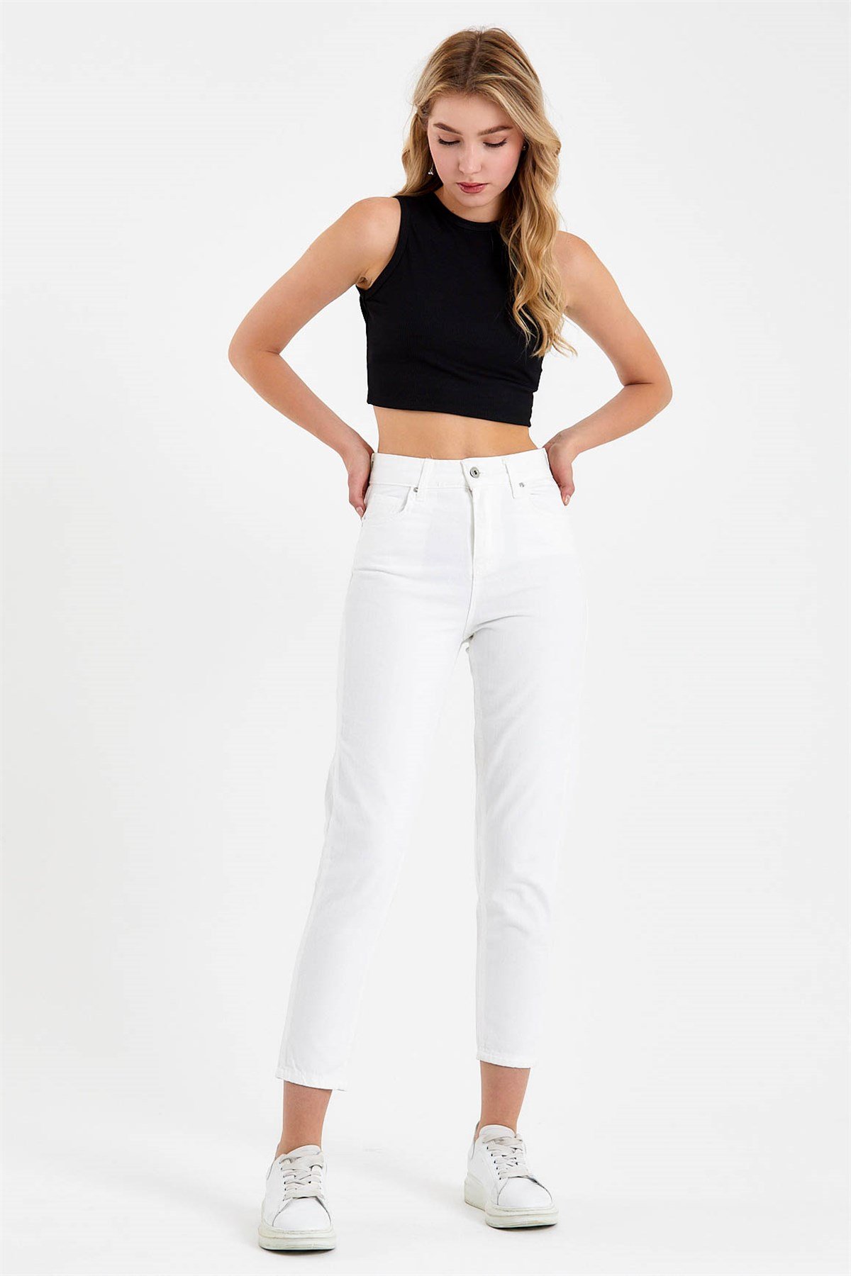 Mom Jeans in White with High Waist