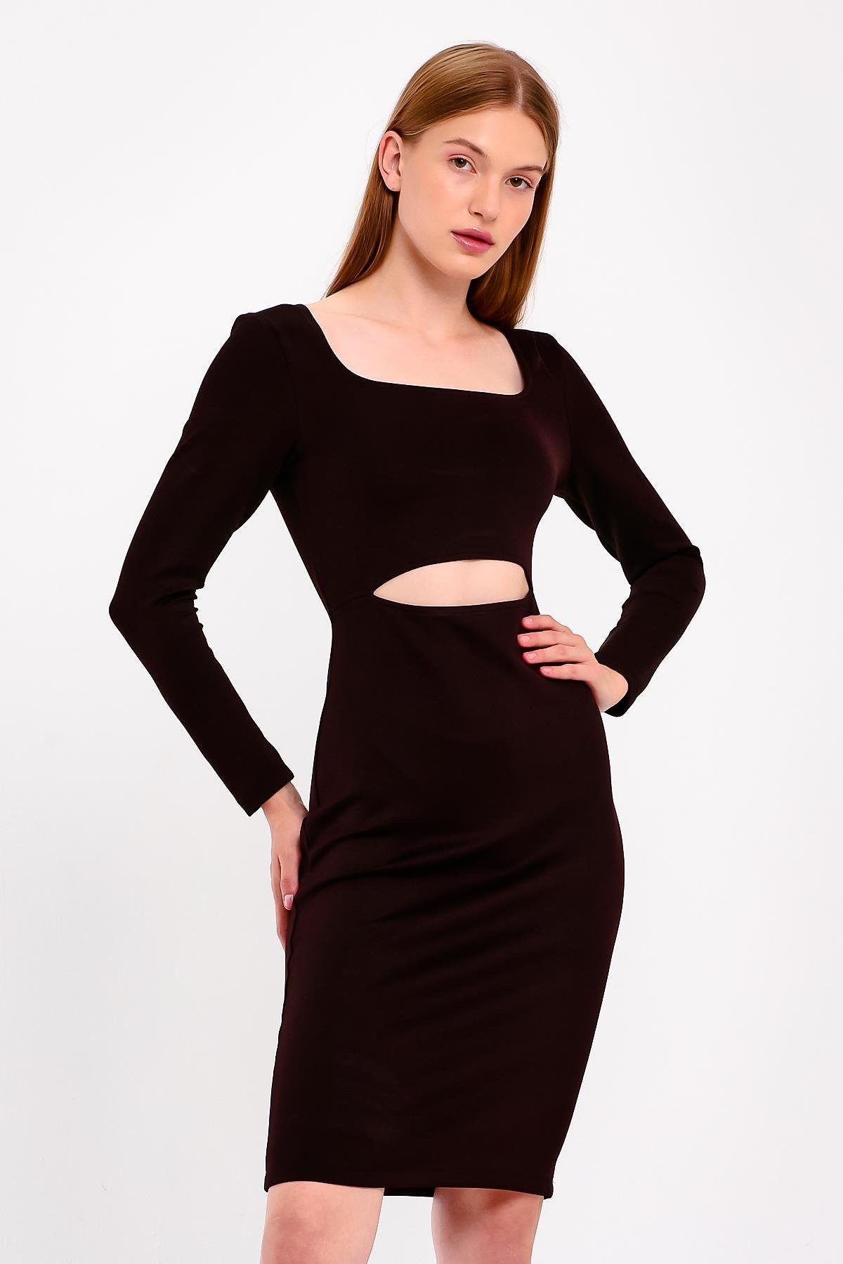 Önü Dekolteli Siyah Bodycon Elbise