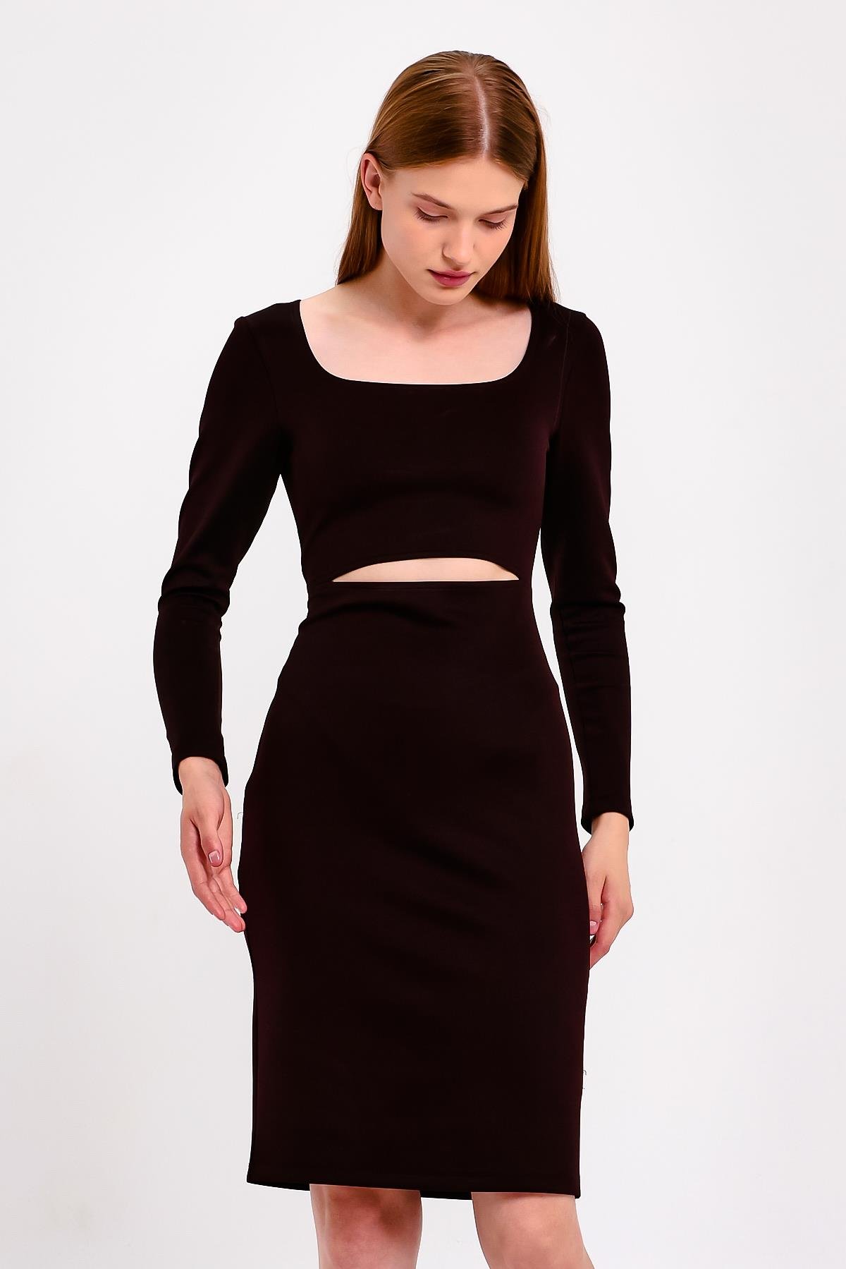 Önü Dekolteli Siyah Bodycon Elbise