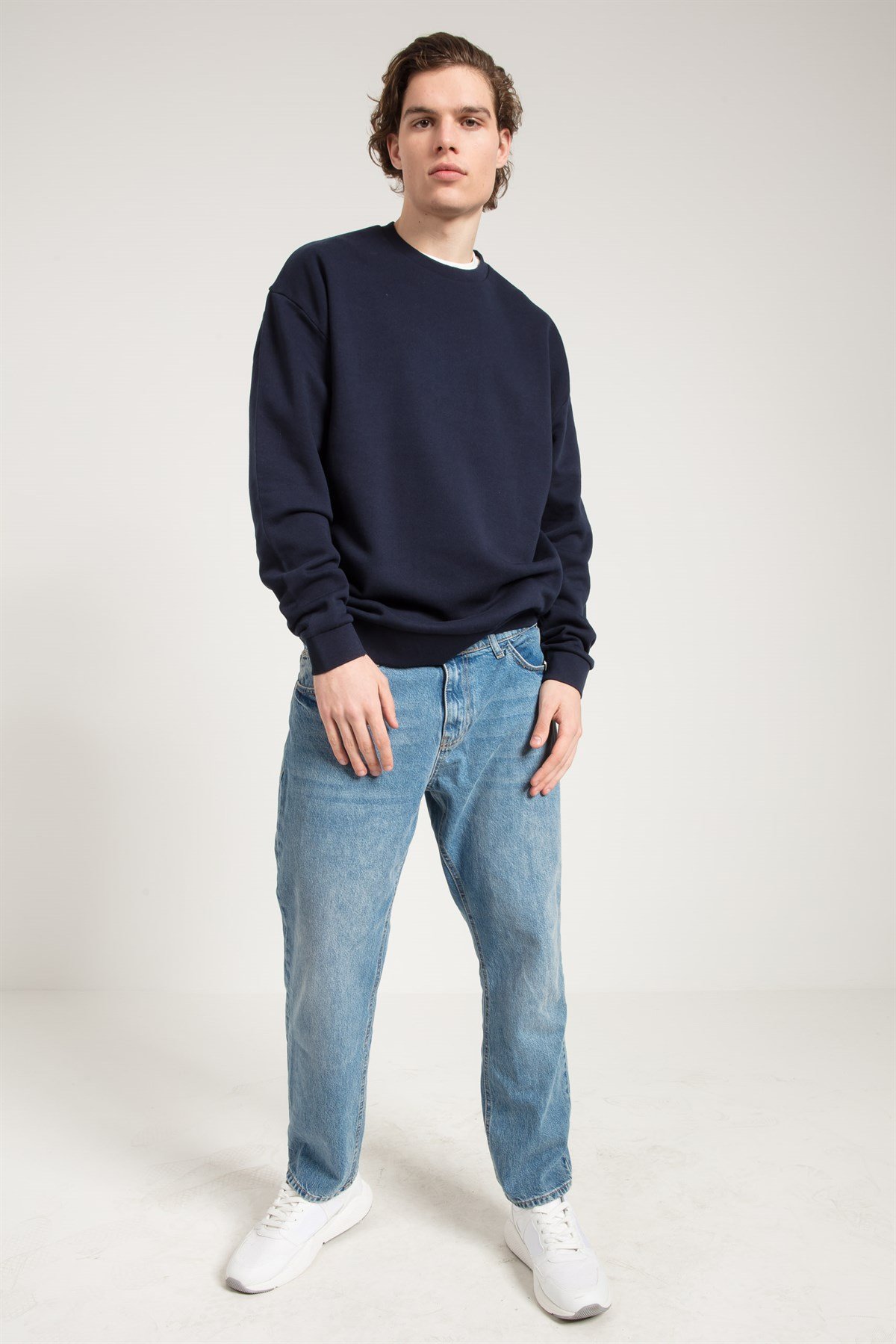 Acid Washed Sweatshirt in Navy Blue
