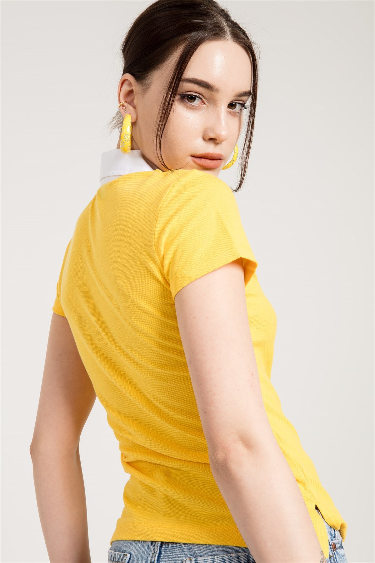 Slim Fit Polo T-shirt in Yellow with White Collar