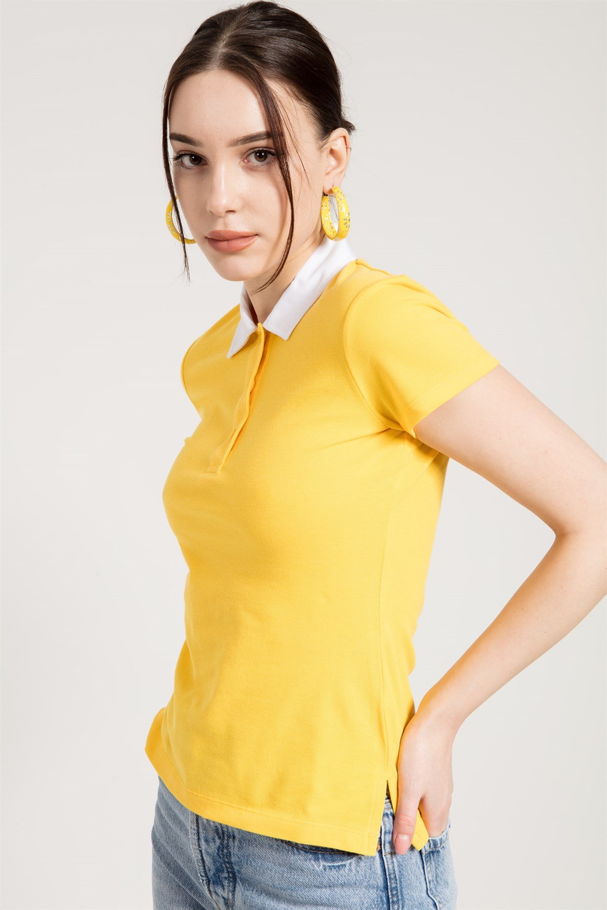 Slim Fit Polo T-shirt in Yellow with White Collar