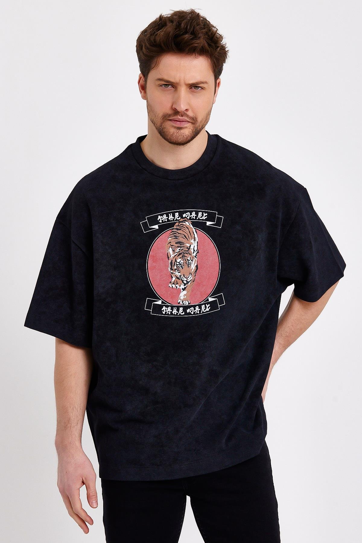 Siyah Oversize Baskılı Erkek T-shirt