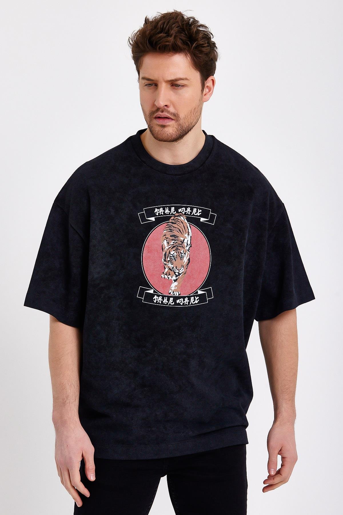 Siyah Oversize Baskılı Erkek T-shirt