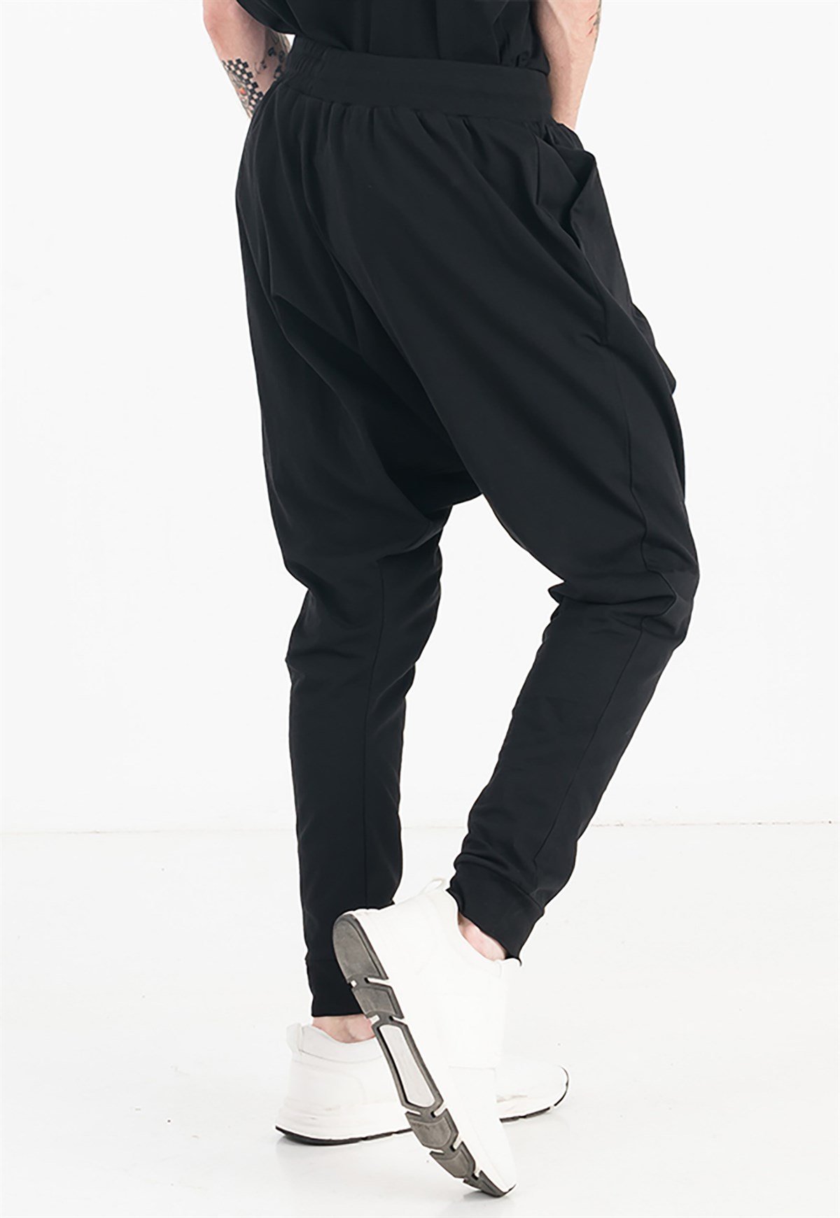 Slim Fit Extreme Drop Crotch Joggers in Black