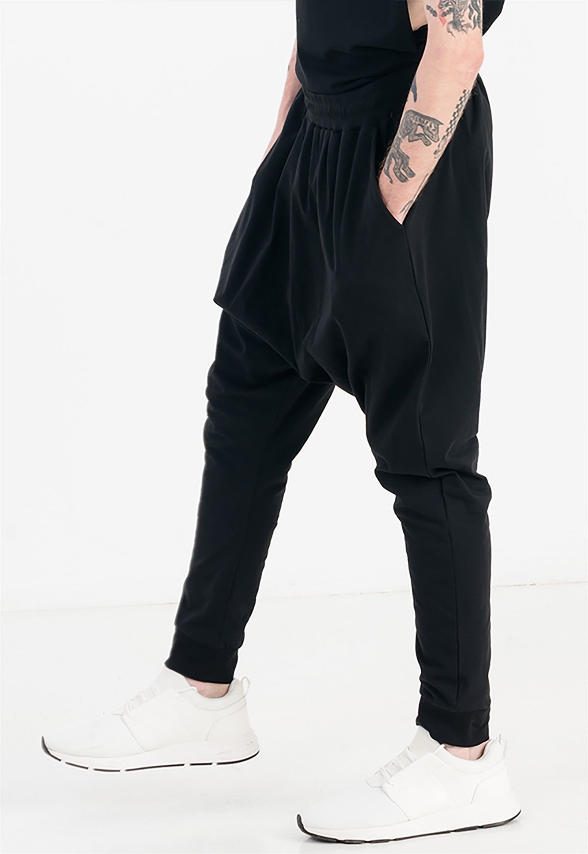 Slim Fit Extreme Drop Crotch Joggers in Black