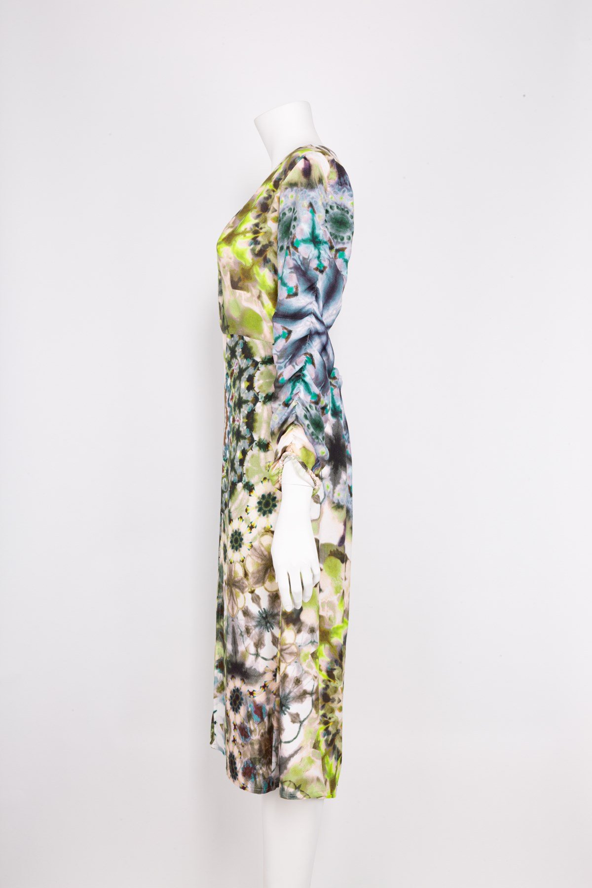 Batik Desen Dekolteli Elbise