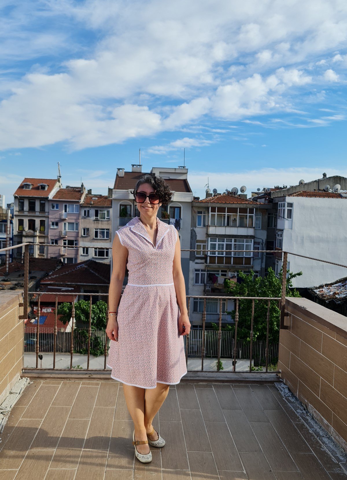 Pink Lady Elbise