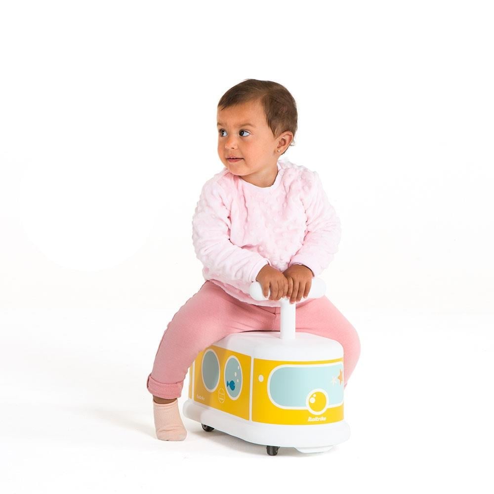 La Cosa Capsule - Sottomarino Çocuk Kitapları Uzmanı - Children's Books Expert