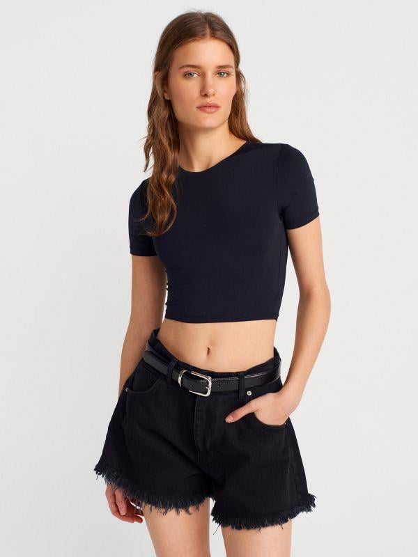 31175 Bisiklet Yaka Crop Siyah