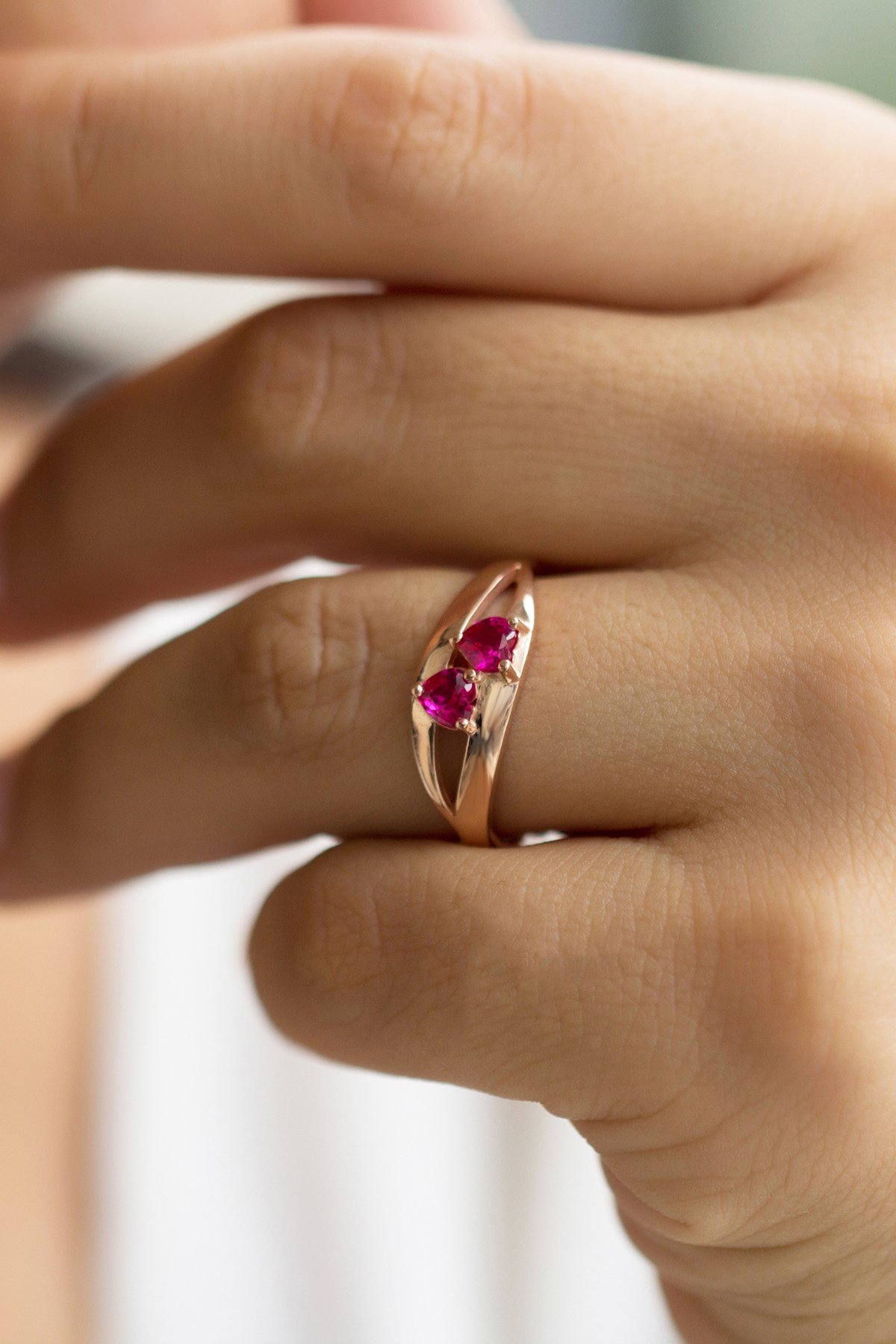 Gümüş Kırmızı Taşlı Yüzük Lieza Jewelry yzg210049