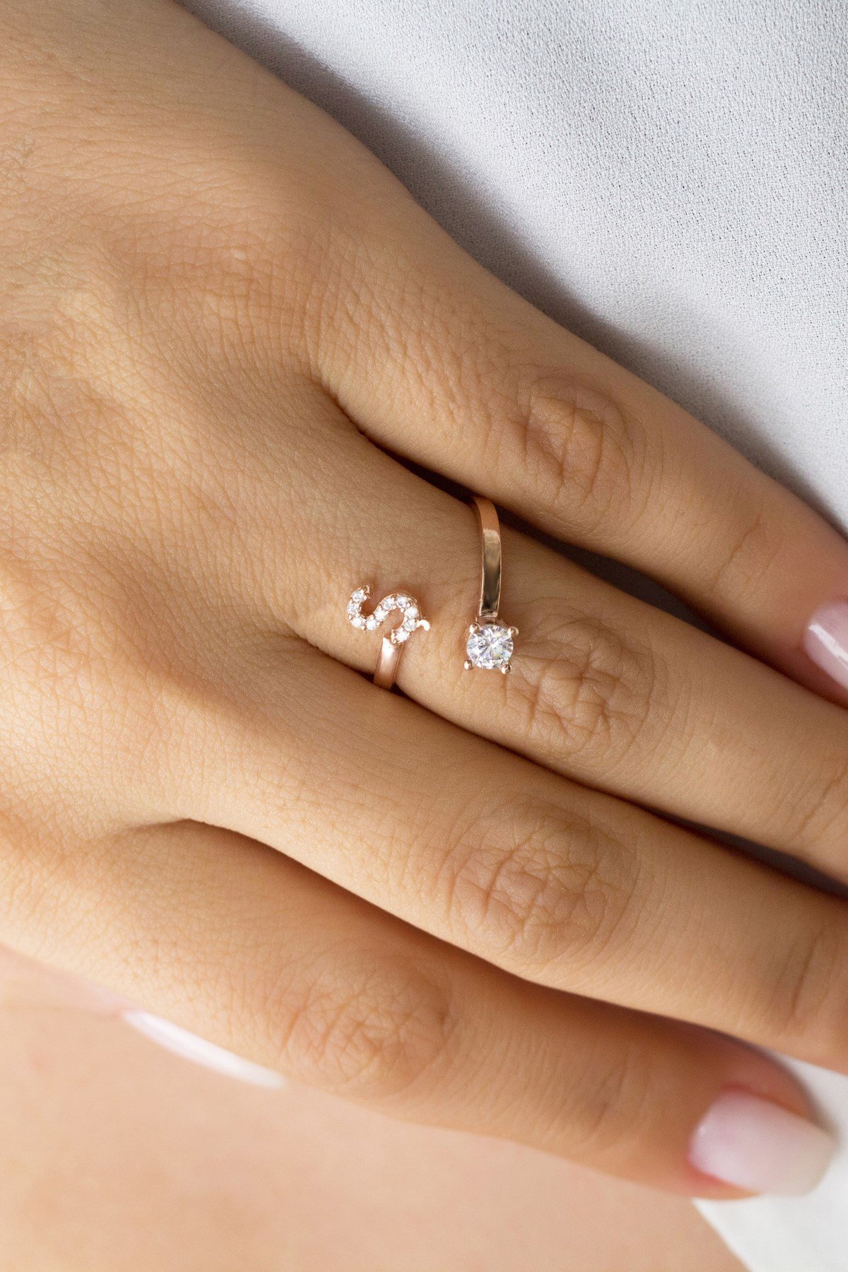 Gümüş Ş Harfi Yüzük Lieza Jewelry yzg210023