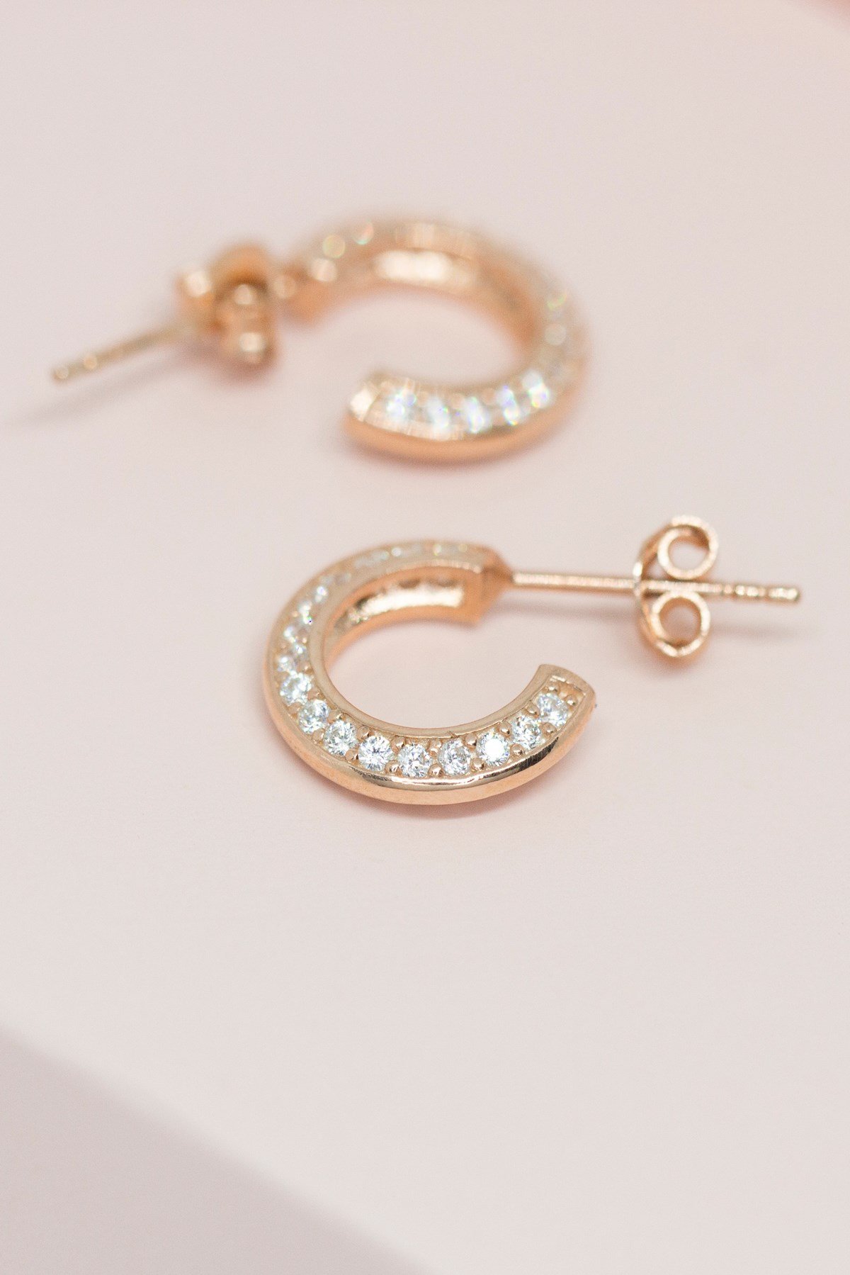 Gümüş Taşlı Küçük Boy Halka Küpe Lieza Jewelry  kpg210064