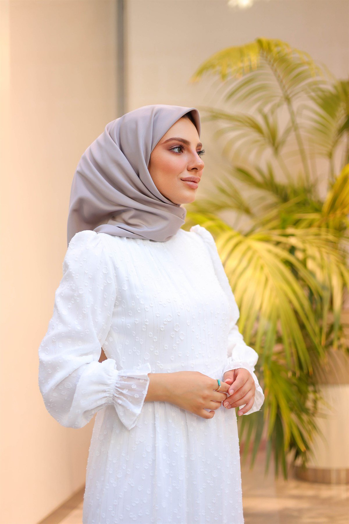Kum Beji Silk Touch Twill Eşarp