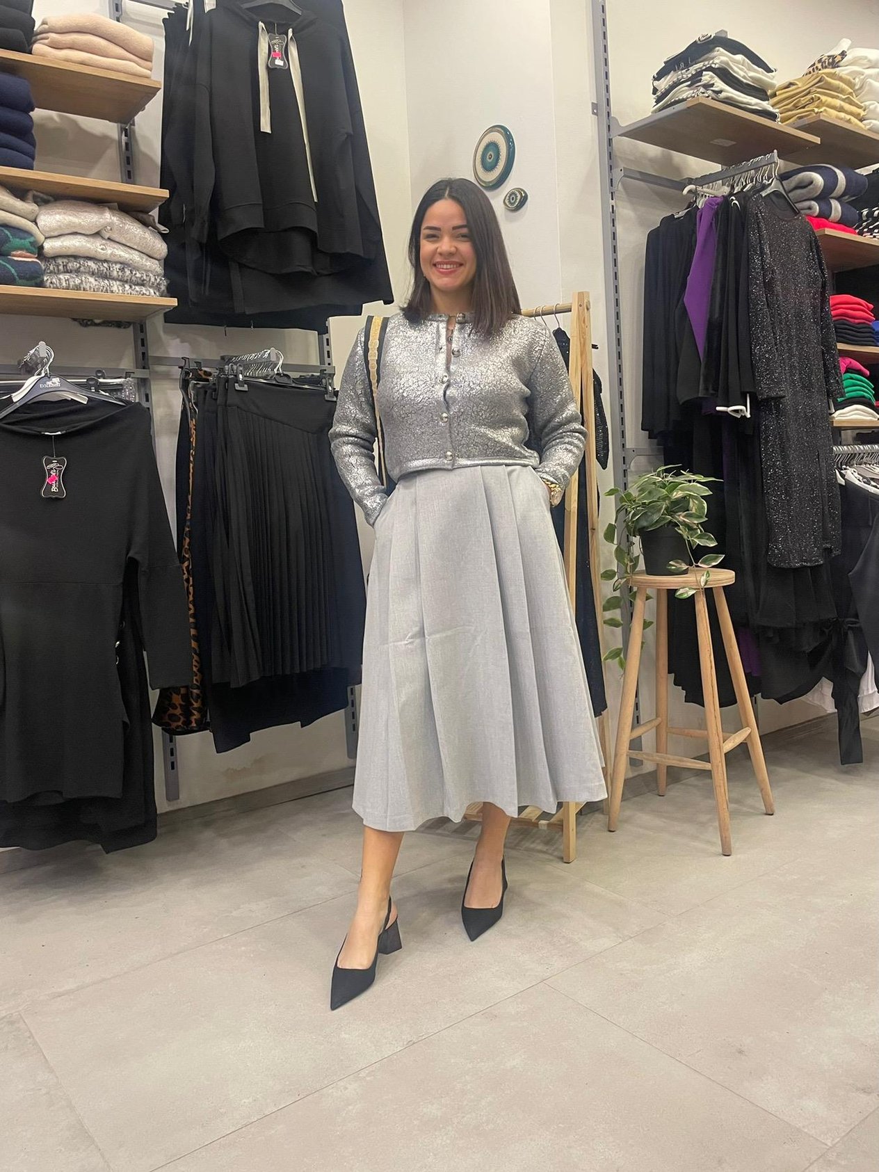 Zara Gri Midi Kloş Etek