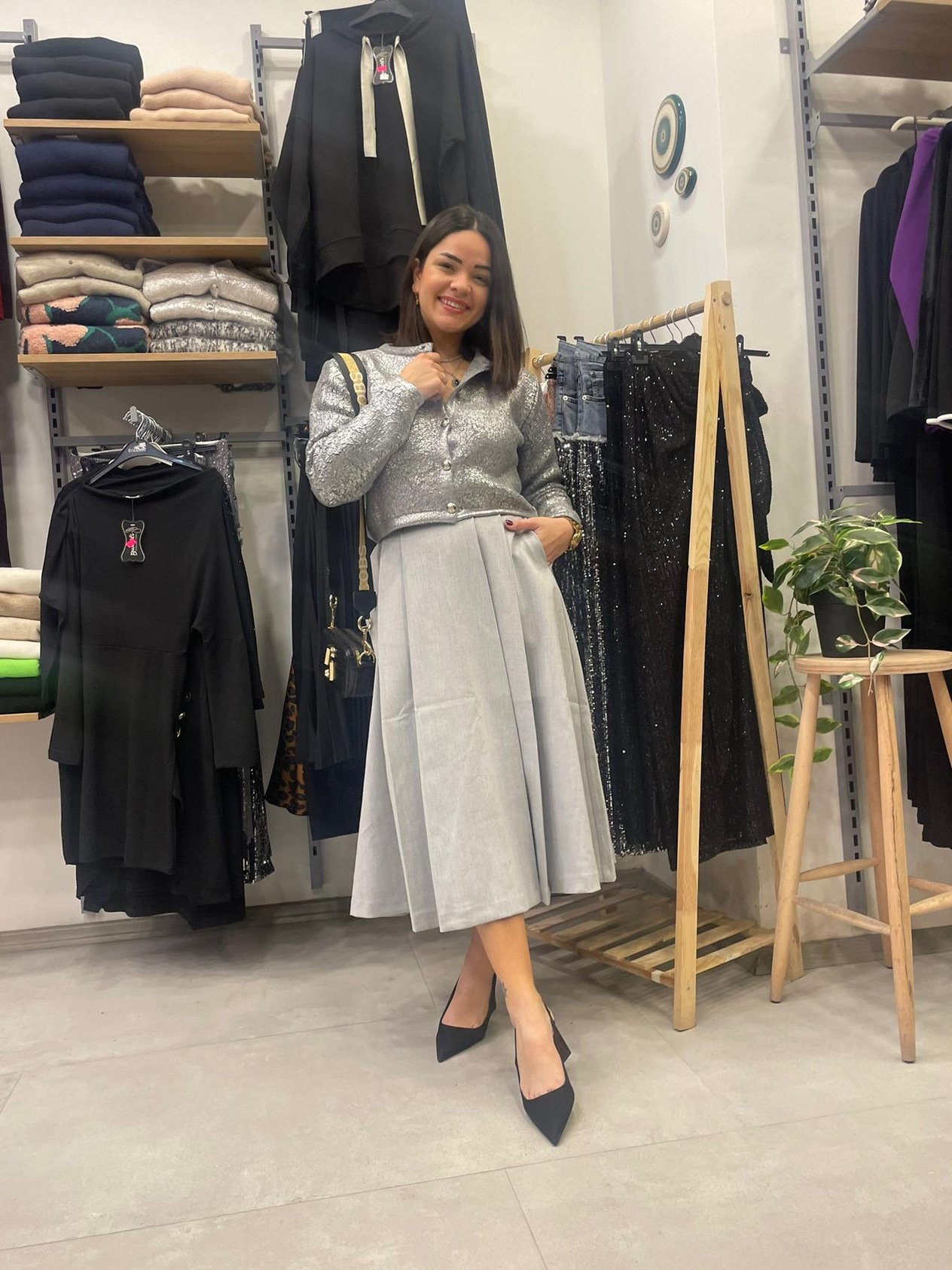 Zara Gri Midi Kloş Etek