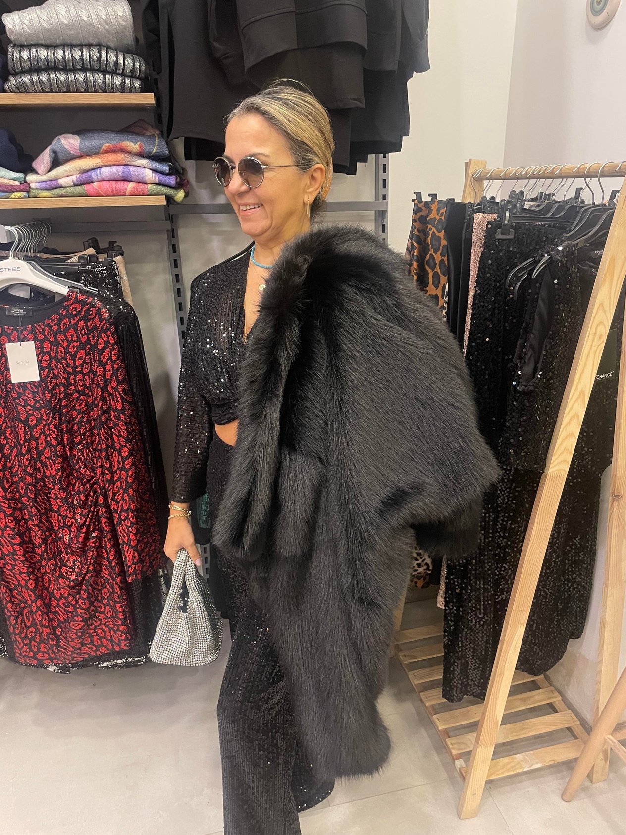 Zara Siyah Kürk
