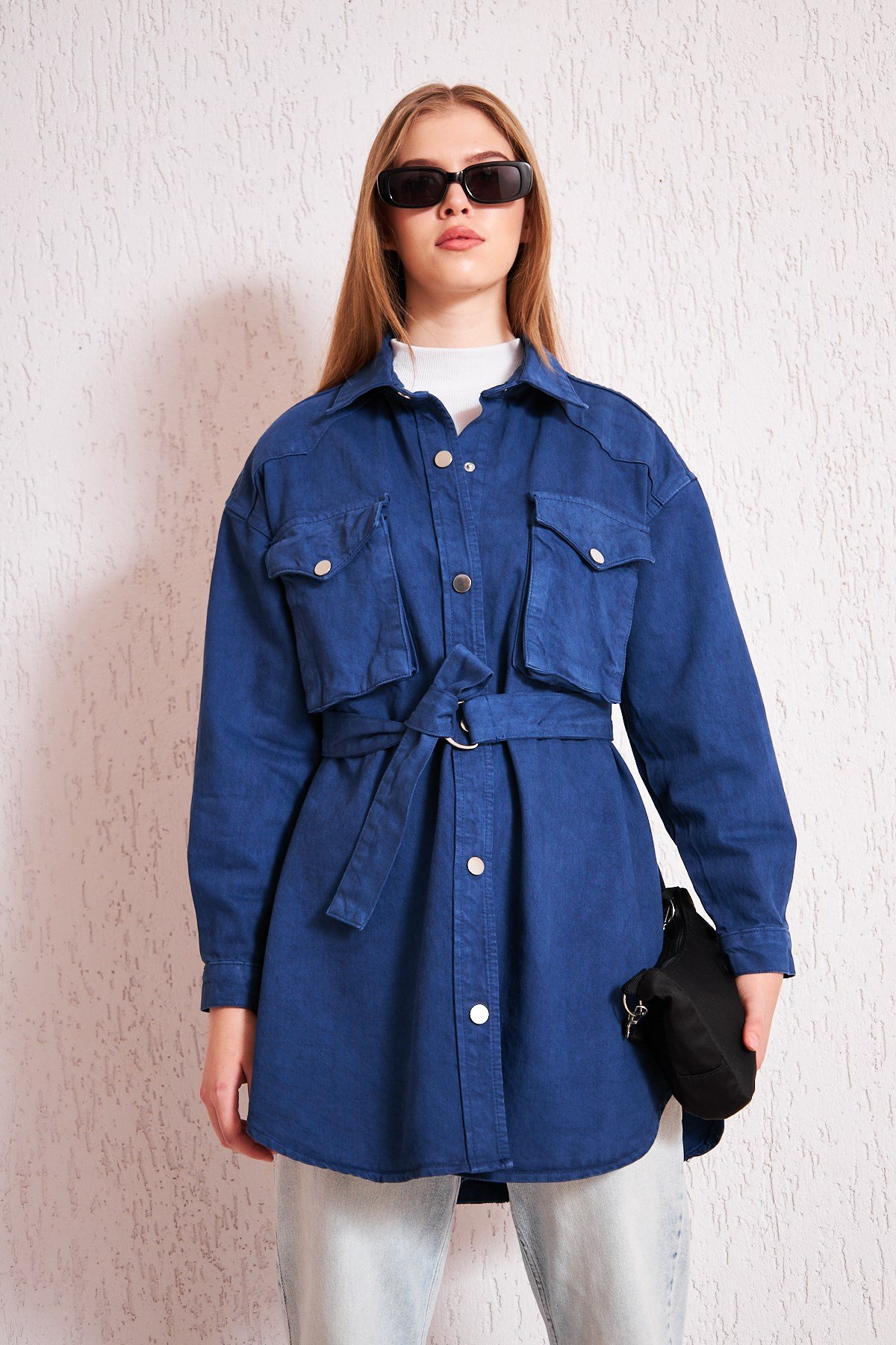 Beli Kemerli Denim Ceket Parlament