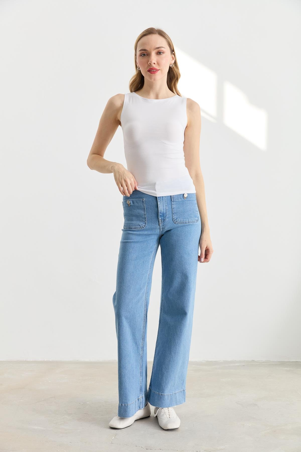 20868 KAYIK YAKA KOLSUZ TOP