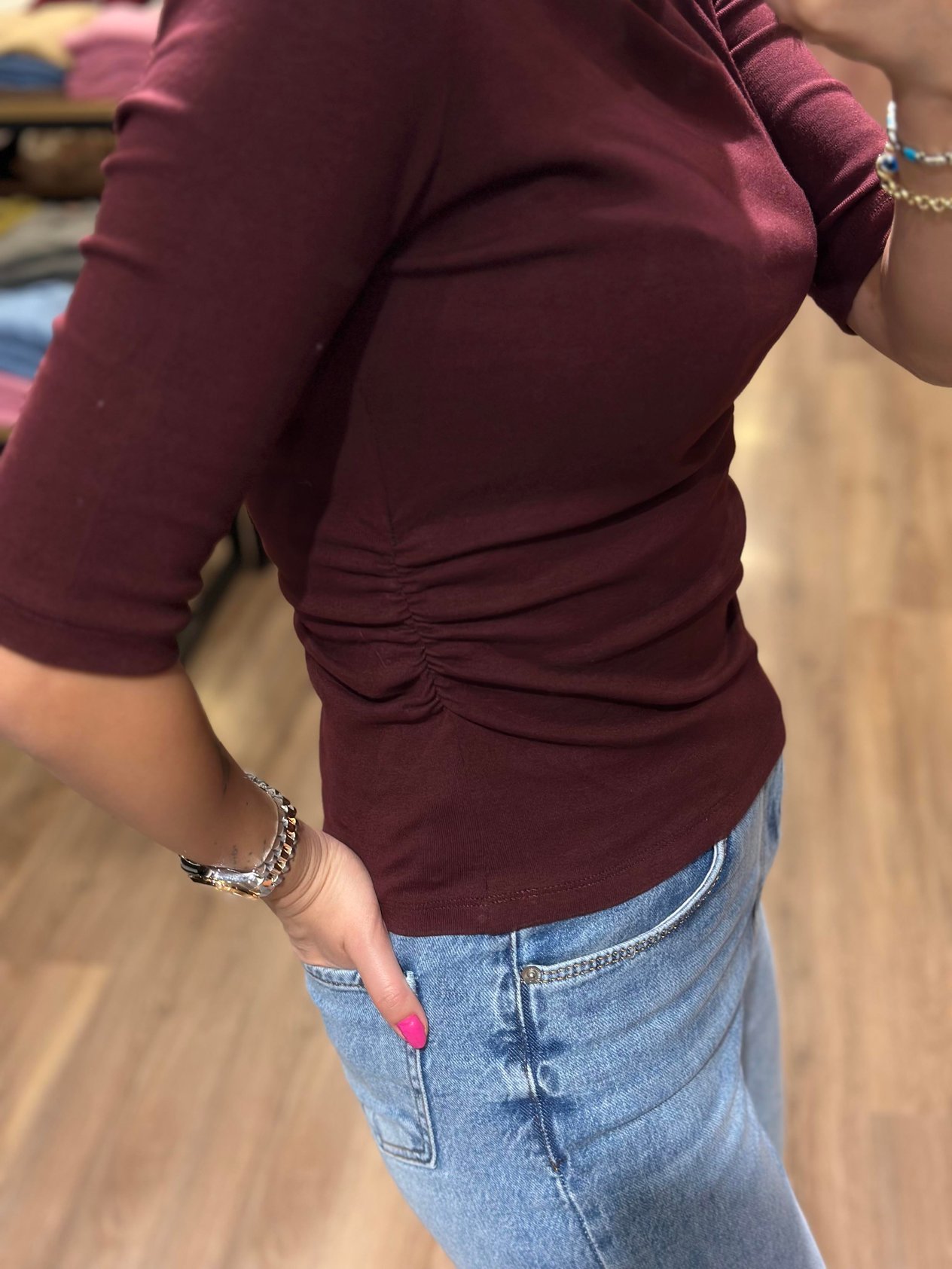 31470 DIK YAKA BUZGULU TSHIRT