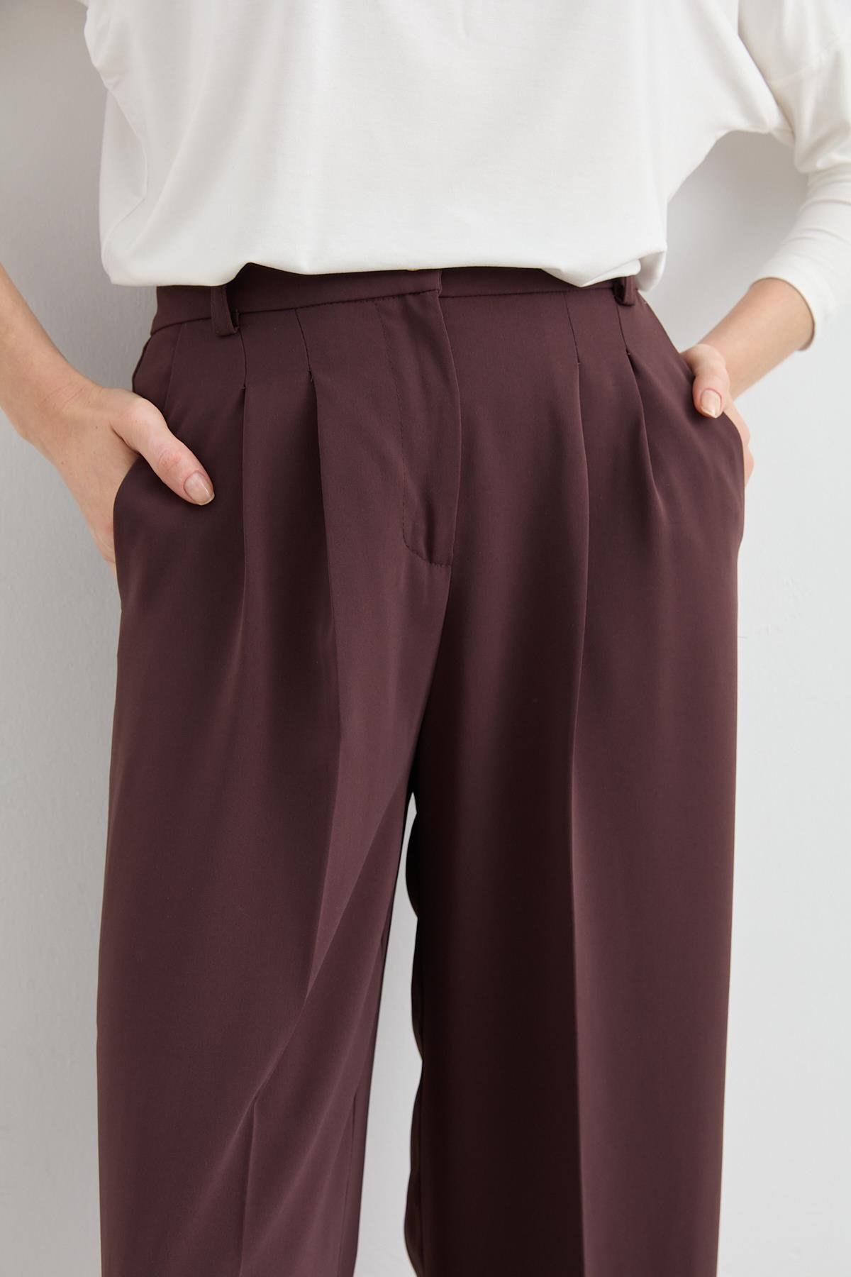 4386 ARKASI LASTIKLI BOL PANTOLON