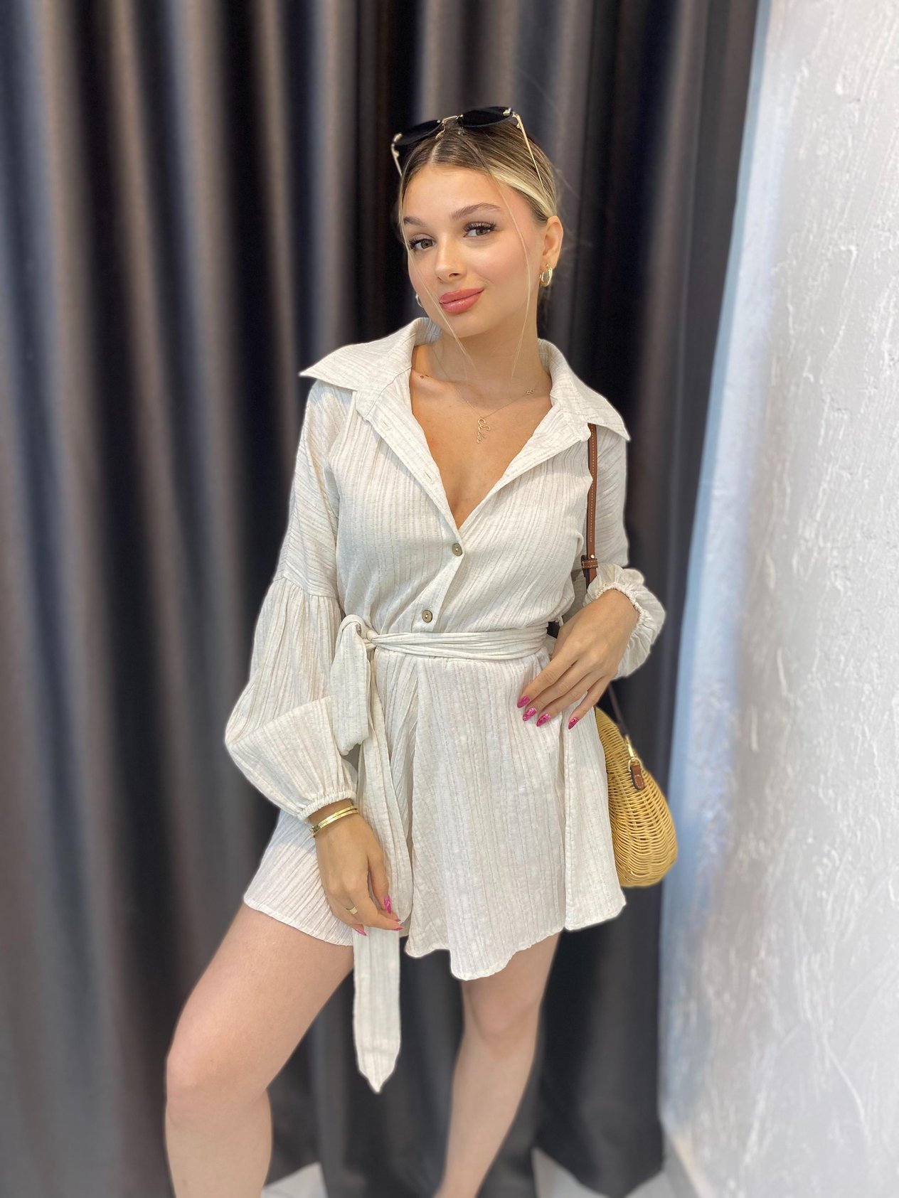 Bej Kuşaklı Model Şortlu Tulum