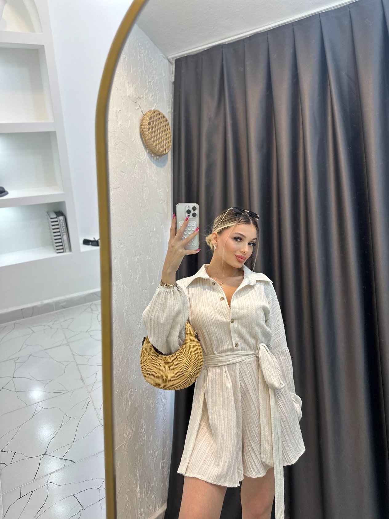 Bej Kuşaklı Model Şortlu Tulum