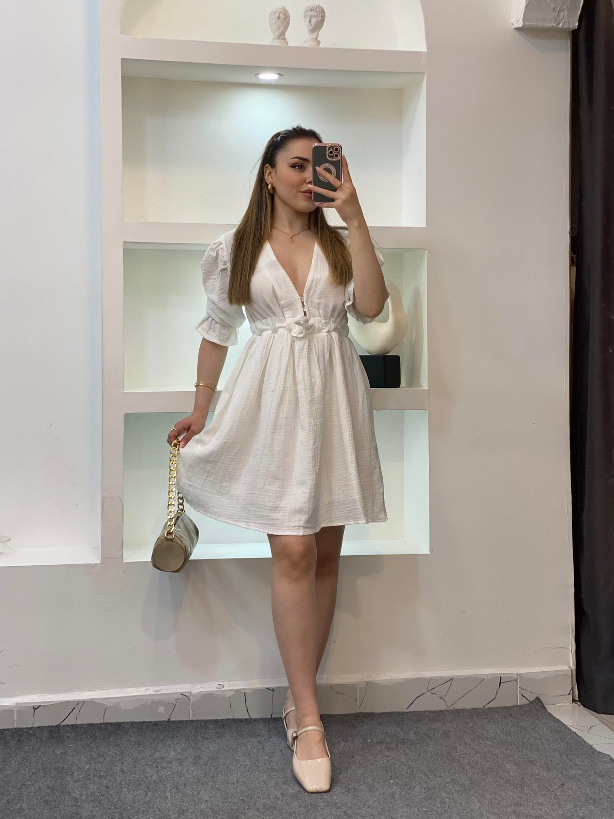 Beyaz Balon Kol Model Kolu Nakışlı Müslin  Elbise