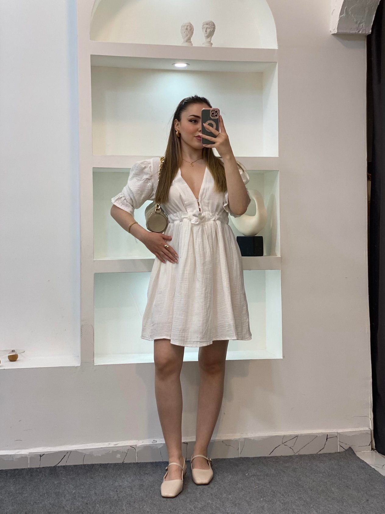 Beyaz Balon Kol Model Kolu Nakışlı Müslin  Elbise