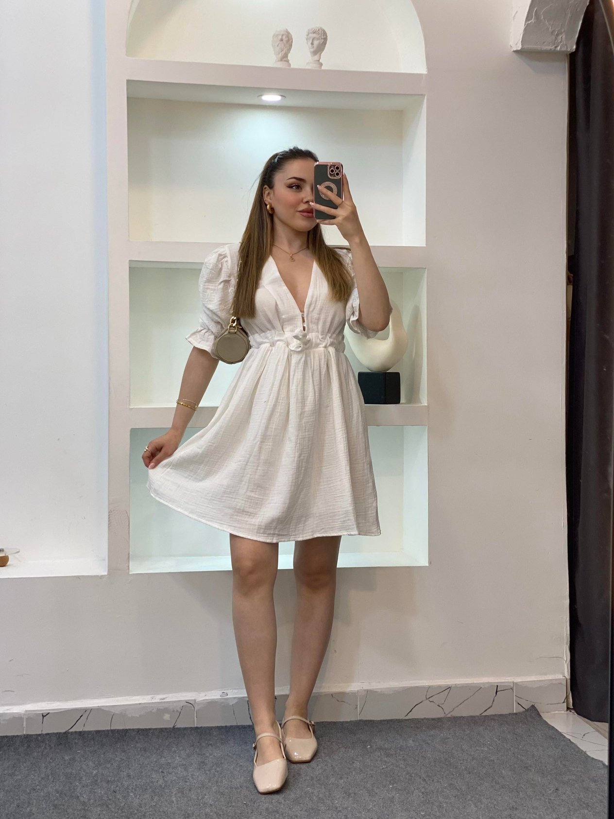 Beyaz Balon Kol Model Kolu Nakışlı Müslin  Elbise