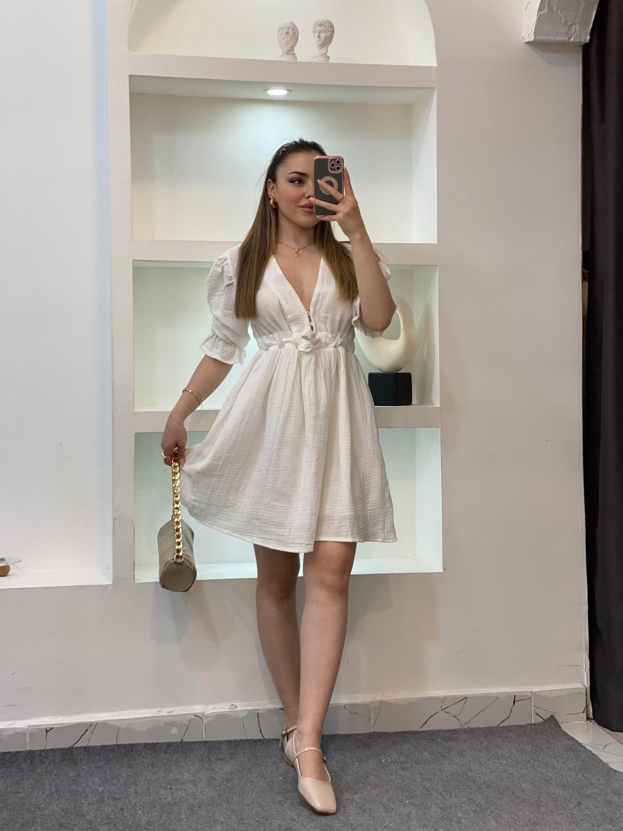 Beyaz Balon Kol Model Kolu Nakışlı Müslin  Elbise