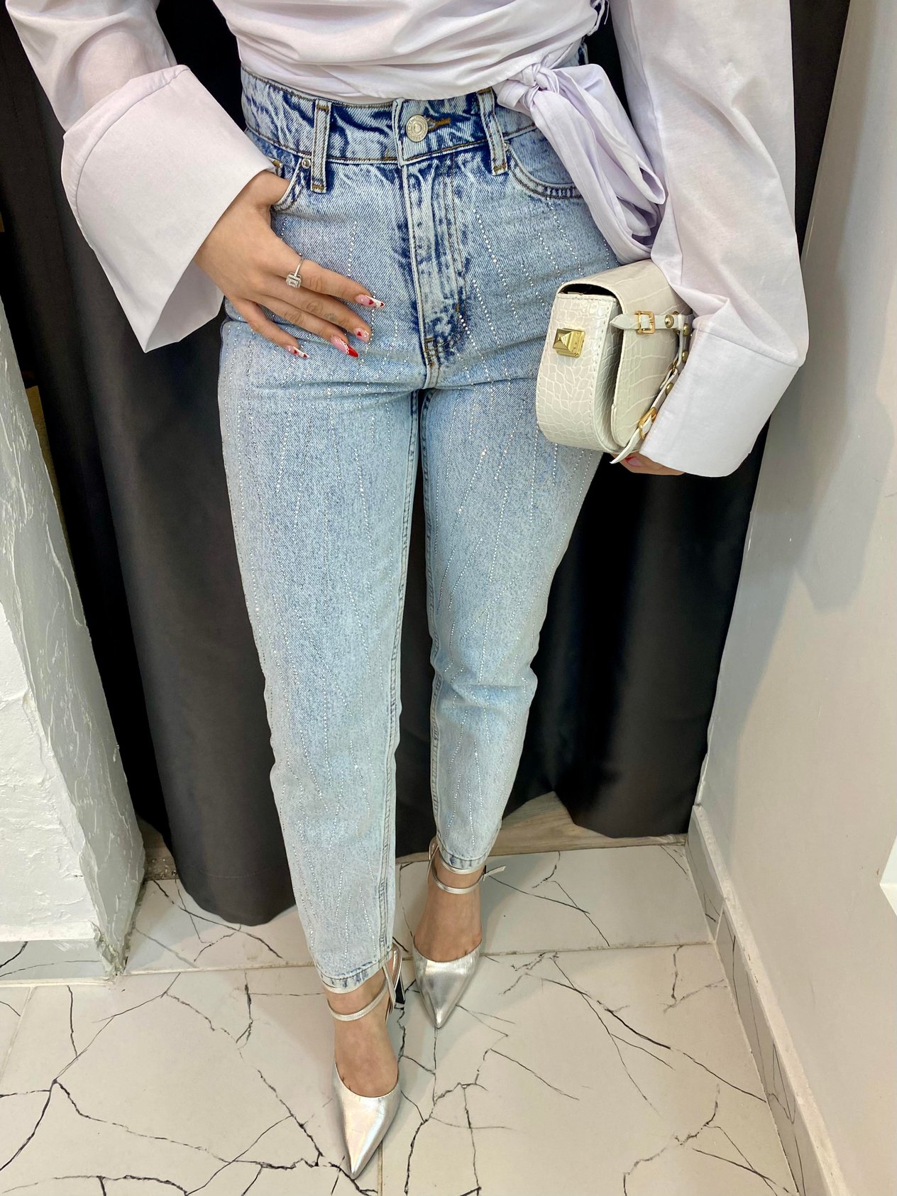 Buz Mavi Taşlı Boyfit Jean 
