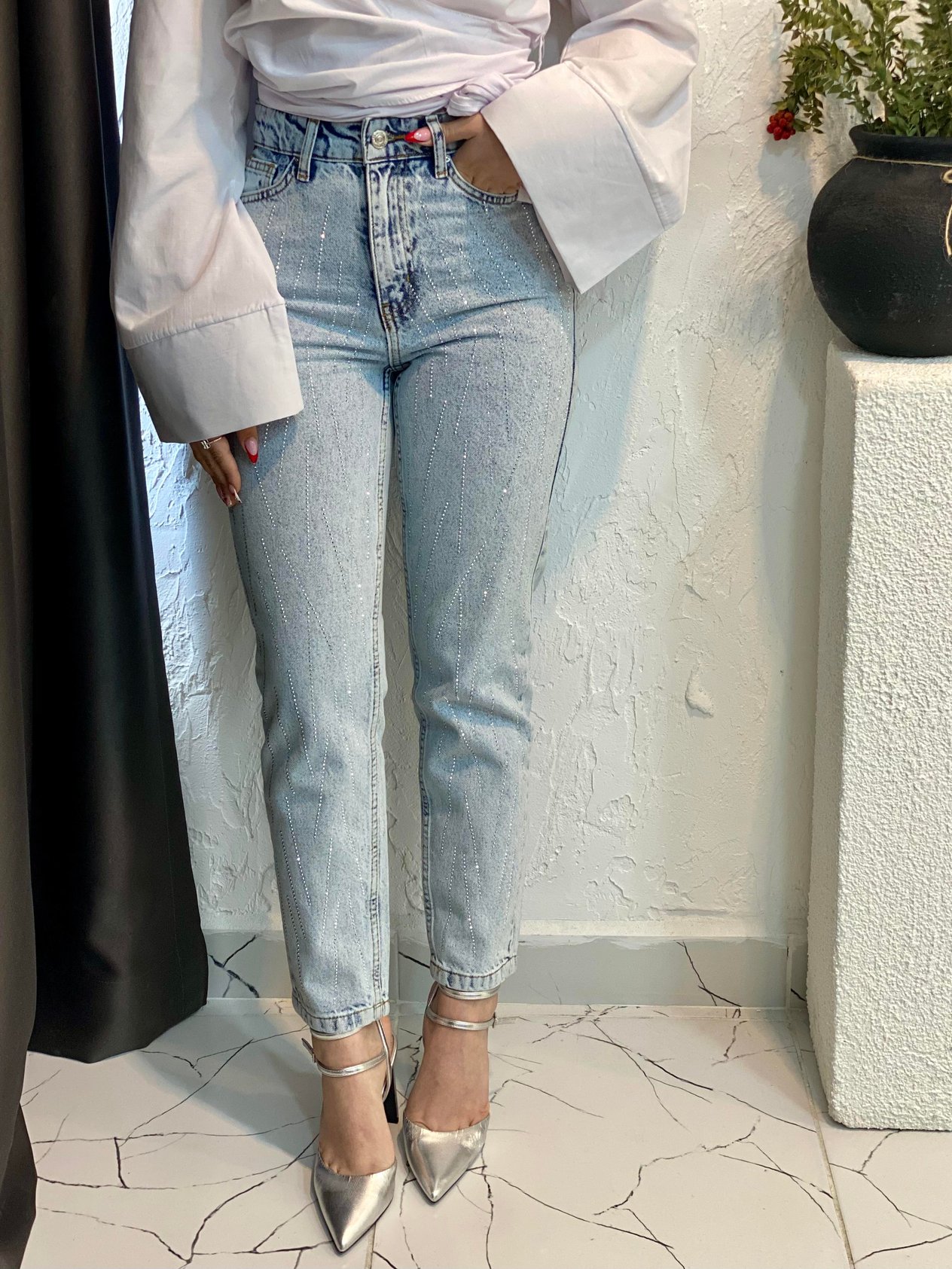Buz Mavi Taşlı Boyfit Jean 