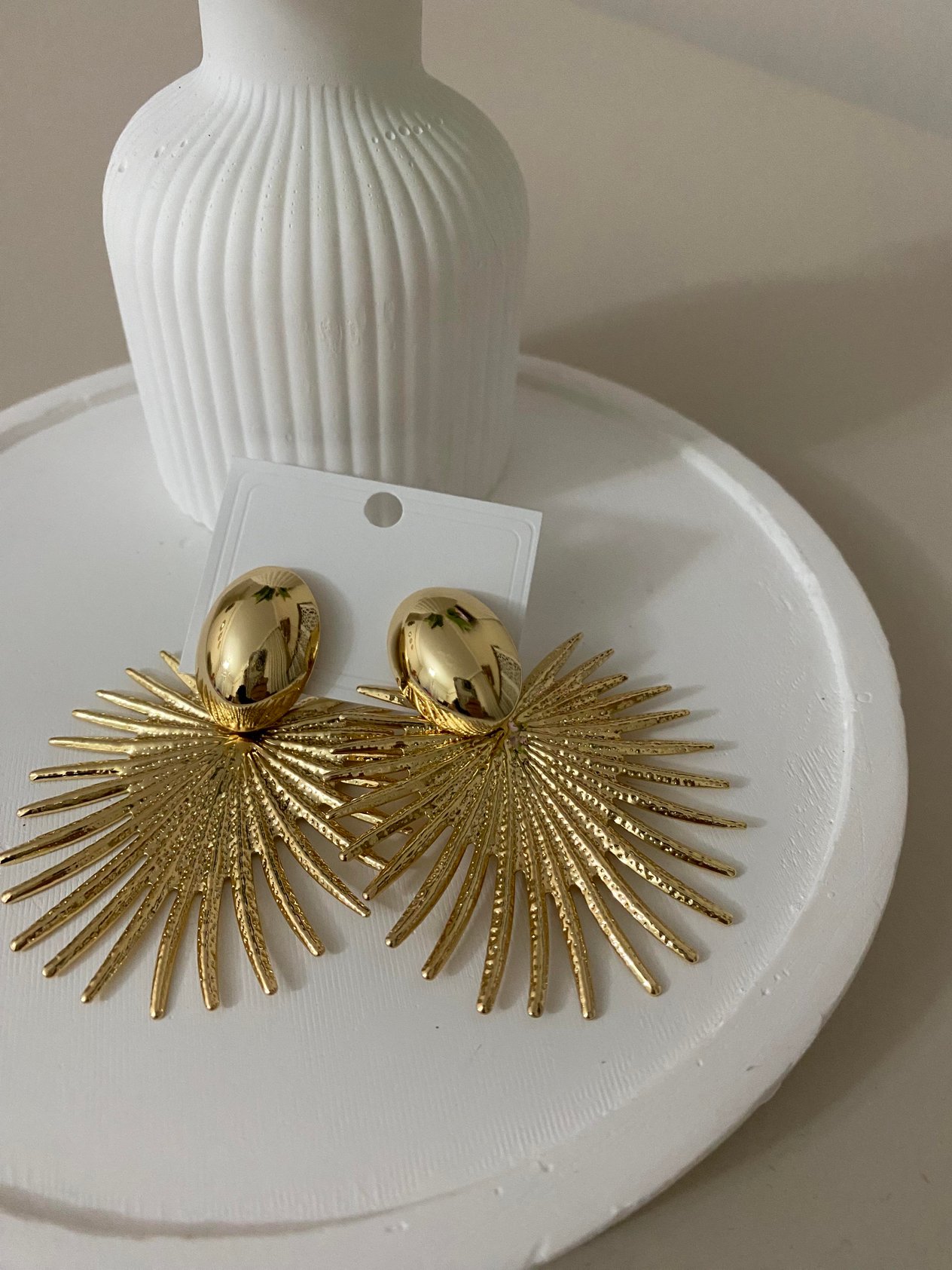 Gold Güneş Model Küpe