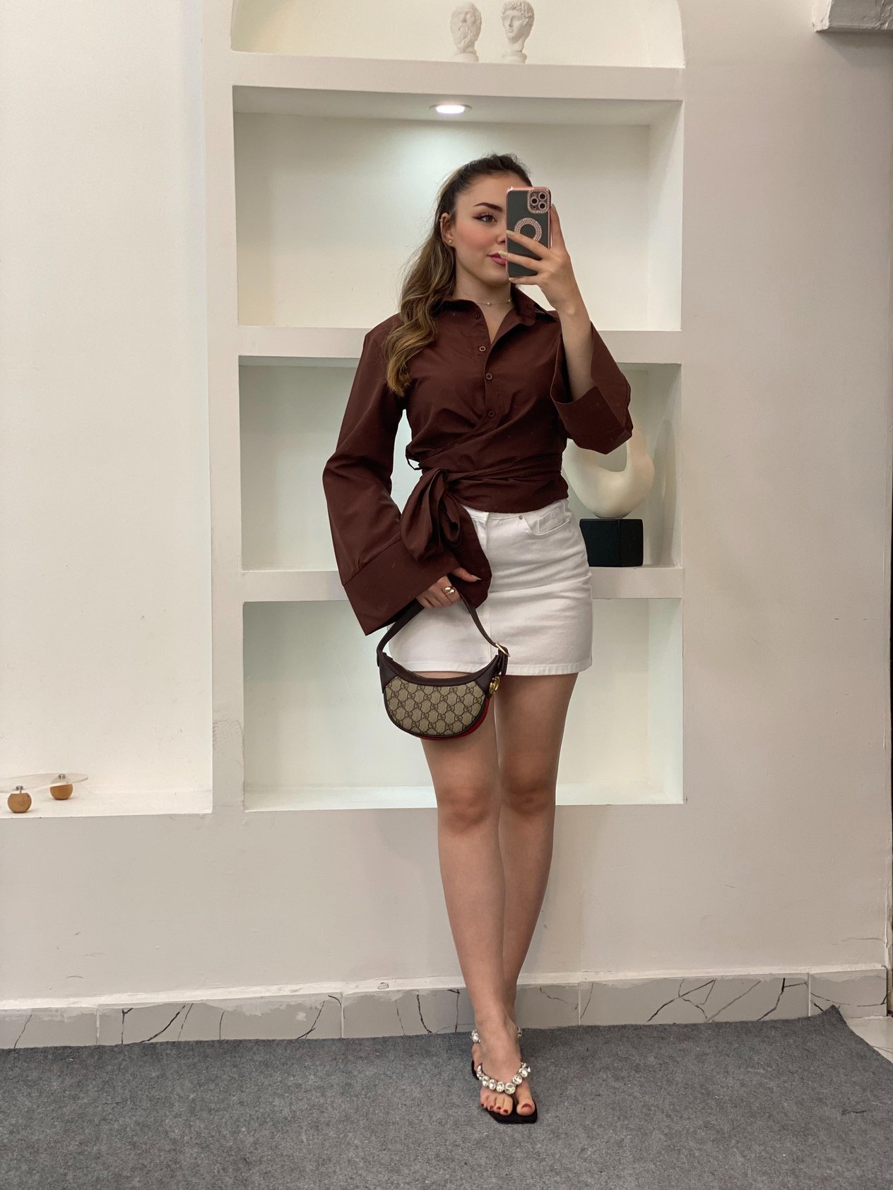 Kahve Bağlamalı Model Gömlek 